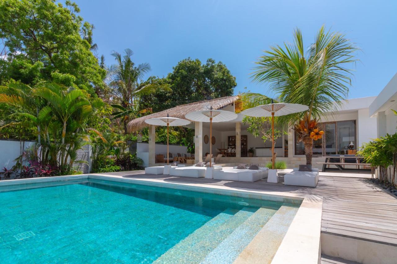 Villa Rasa Senang, With Private Cook And Pool Karangasem  Exterior photo
