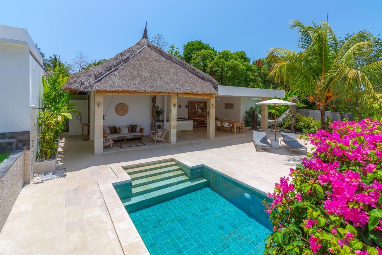 Villa Rasa Senang, With Private Cook And Pool Karangasem  Exterior photo
