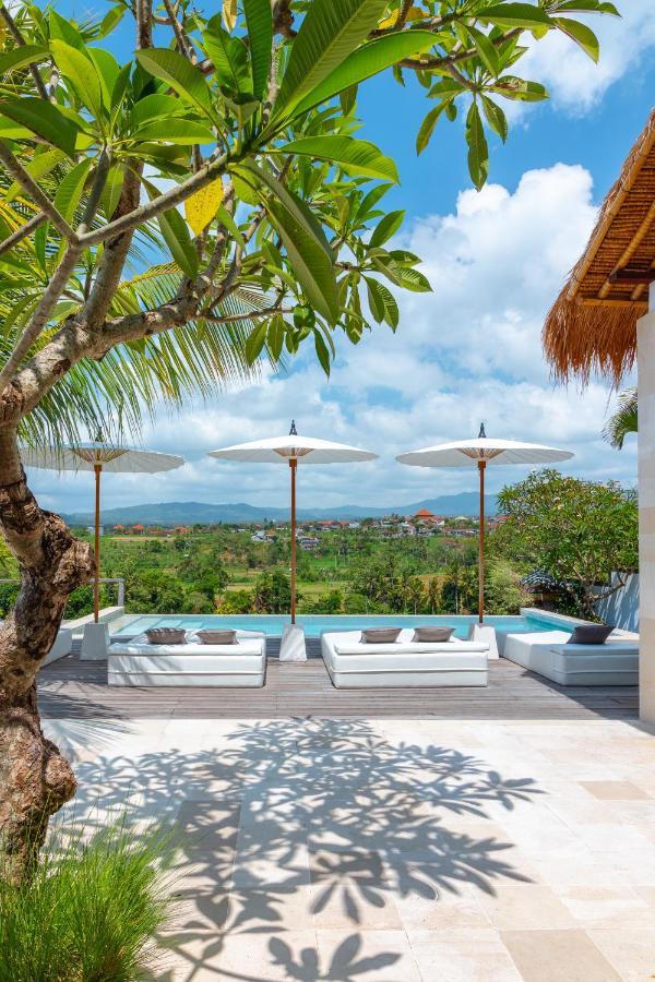 Villa Rasa Senang, With Private Cook And Pool Karangasem  Exterior photo